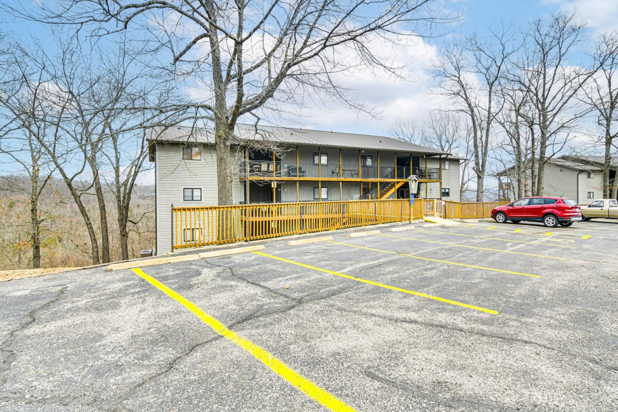 Inviting Branson West Condo With Pool Access Bagian luar foto