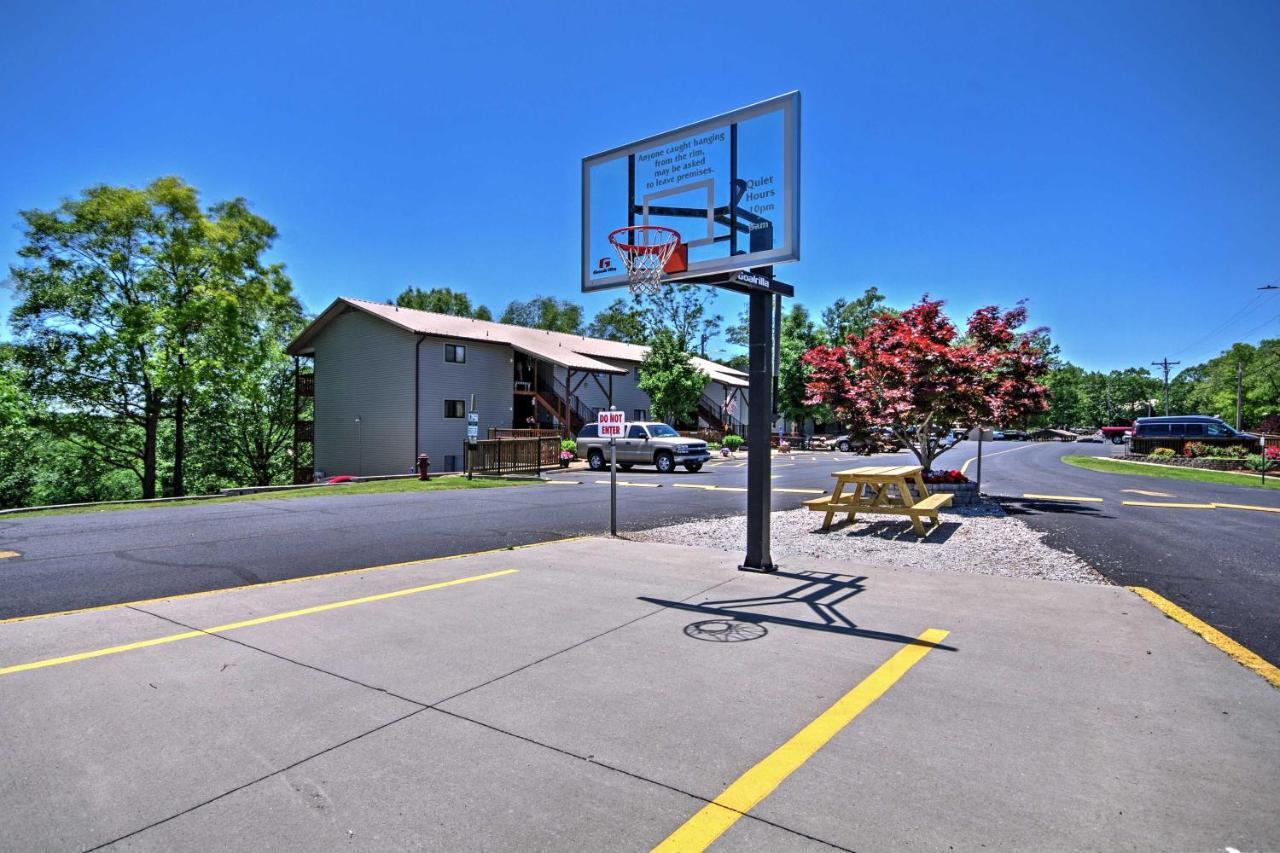 Inviting Branson West Condo With Pool Access Bagian luar foto